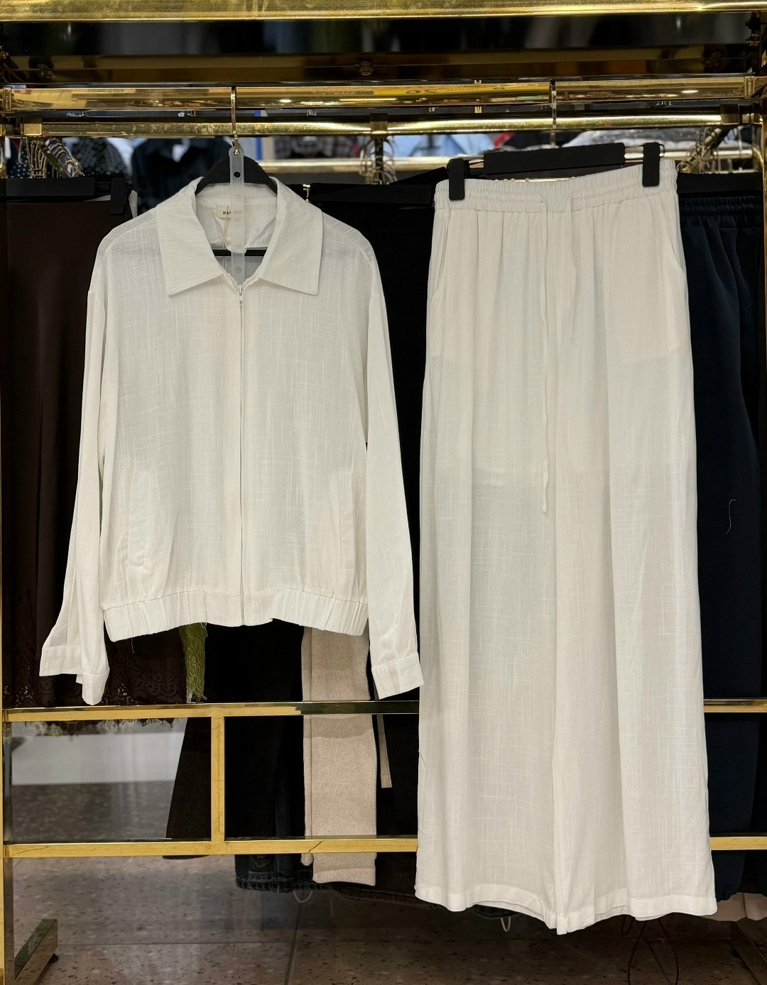 брючный костюм,костюм брючный с рубашкой,комплект костюм,костюм с брюками и рубашкой,костюм женский