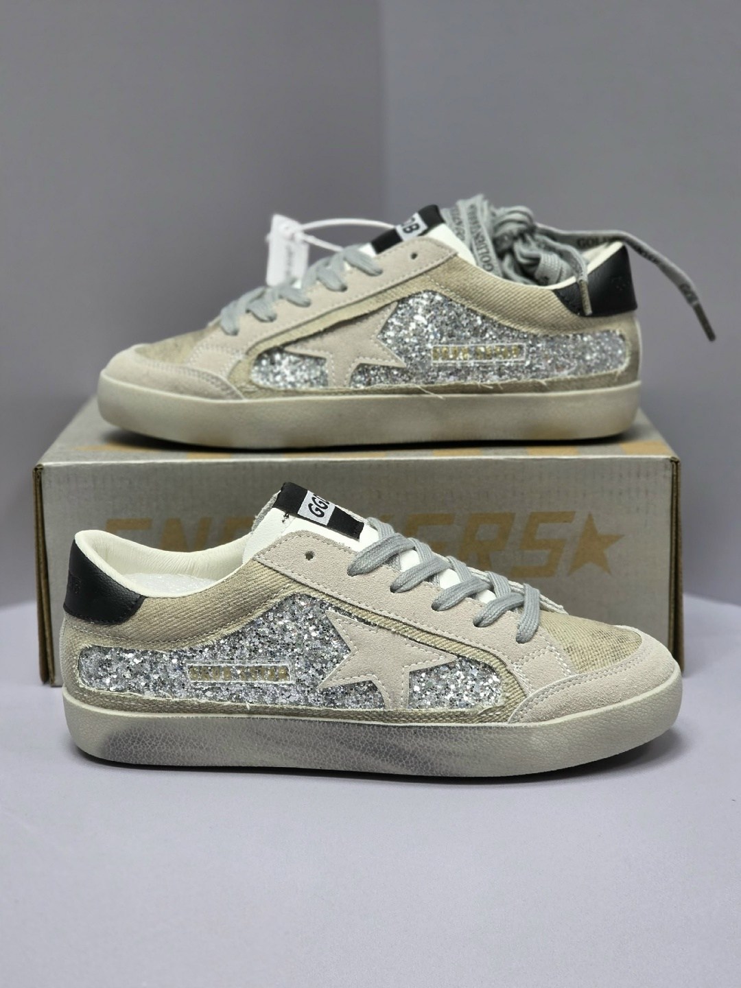 golden goose кеды v-star с блестками серебристый,golden goose кеды super-star с блестками серебристый,golden goose кеды hi star с блестками белый,низкие кеды ball-star glitter golden goose,кеды golden