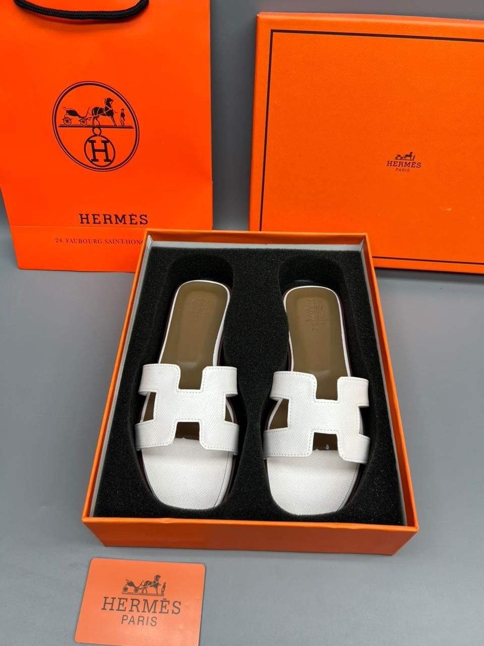 шлепки hermes женские,шлепанцы hermes,шлепанцы эрмес,шлепки hermes,шлепки hermes 2026