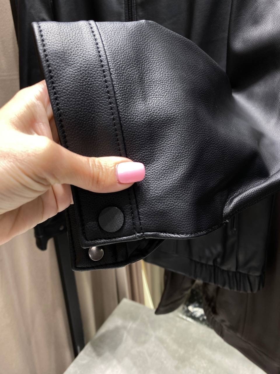 мужская кожаная куртка,кожаная куртка,мужская кожаная куртка с классическими черными брюками,men's racer jacket in black leather,мужской стиль