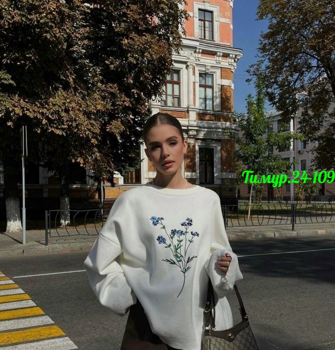 свитер сердечки оверсайз,свитер сердце оверсайз,свитер вязаный оверсайз в сердечко nazia shop,свитер женский оверсайз с сердечками,свитер с сердечками вязаный оверсайз