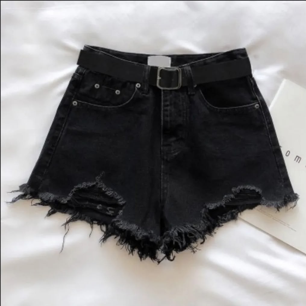 рваные джинсовые шорты,женские джинсовые шорты,женские джинсовые шорты с высокой талией,белые джинсовые шорты,белые джинсовые шорты с рваным краем