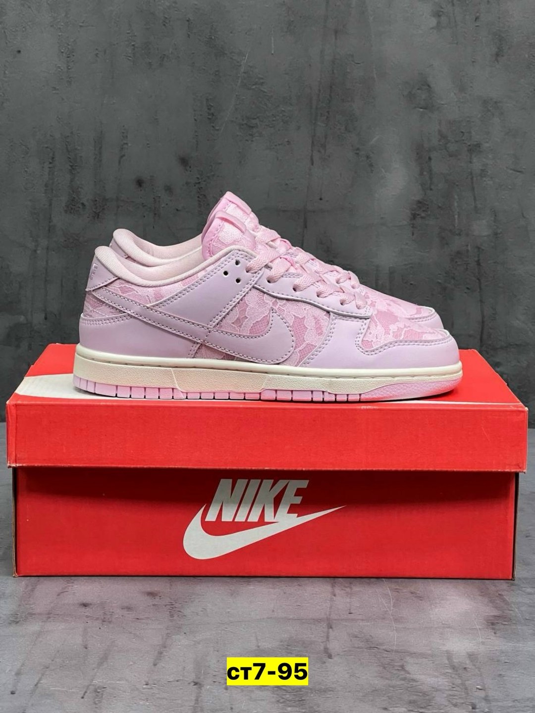 кроссовки nike sb dunk low,кроссовки женские nike sb dunk low pro,женские кроссовки nike dunk low,кроссовки nike dunk low,кроссовки nike dunk low розовый/белый