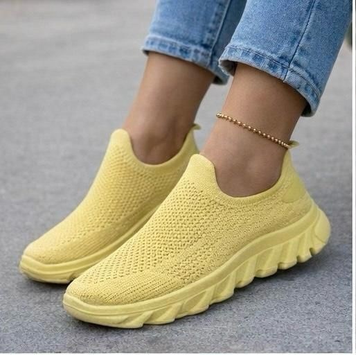 ,кроссовки женскиe,оранжевые кроссовки, спортивная,модная спортивная