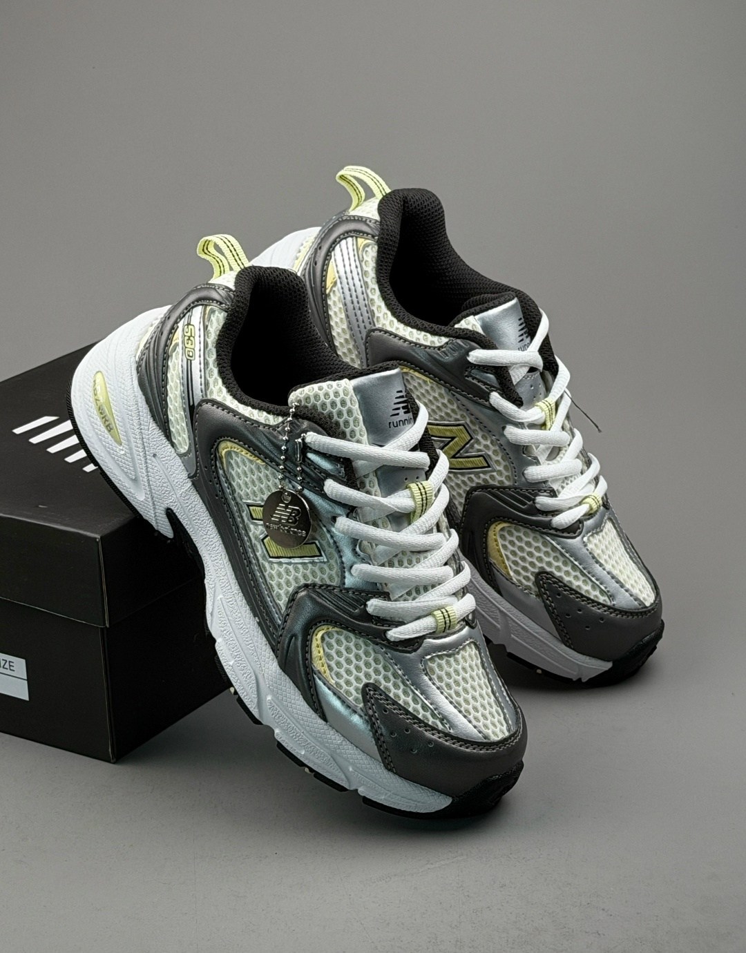 кроссовки,кроссовки женские,повседневные кроссовки,кроссовки универсальные,спортивные кроссовки