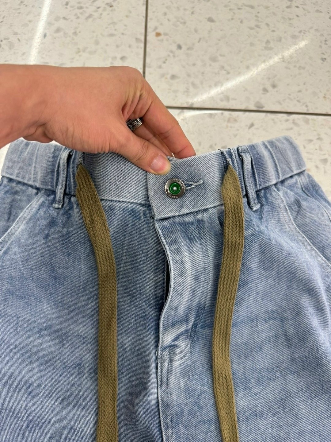 мужские джинсовые шорты,джинсовые шорты карго мужские,шорты мужские джинсовые ниже колена,джинсовые шорты капри мужские,джинсовые шорты мужские с большими карманами