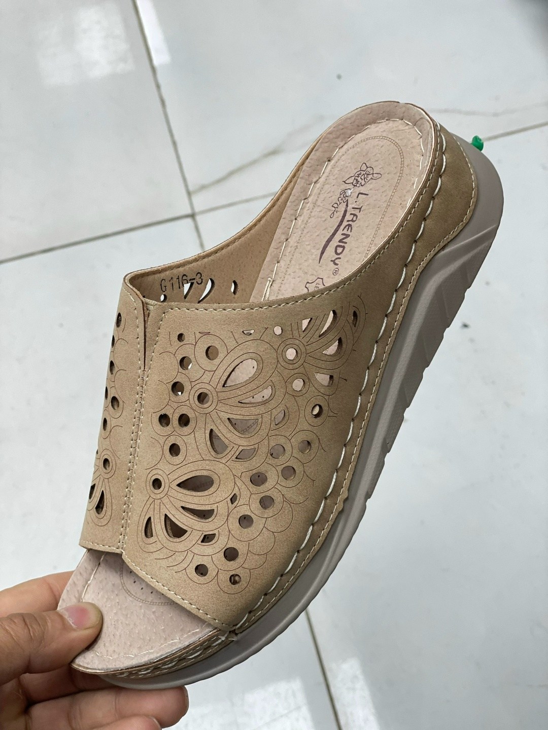 ,женские шлепанцы,женская ,сабо с перфорацией,женские сабо