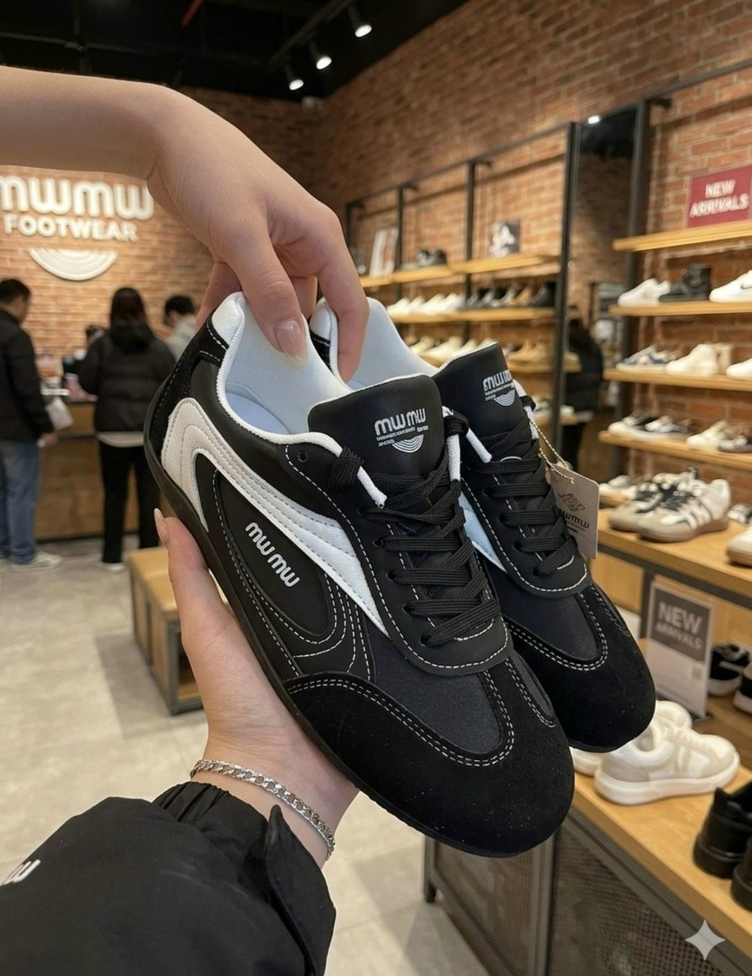 стиль корейский,корейская мода,девушка модная,модные позы,девочка модная