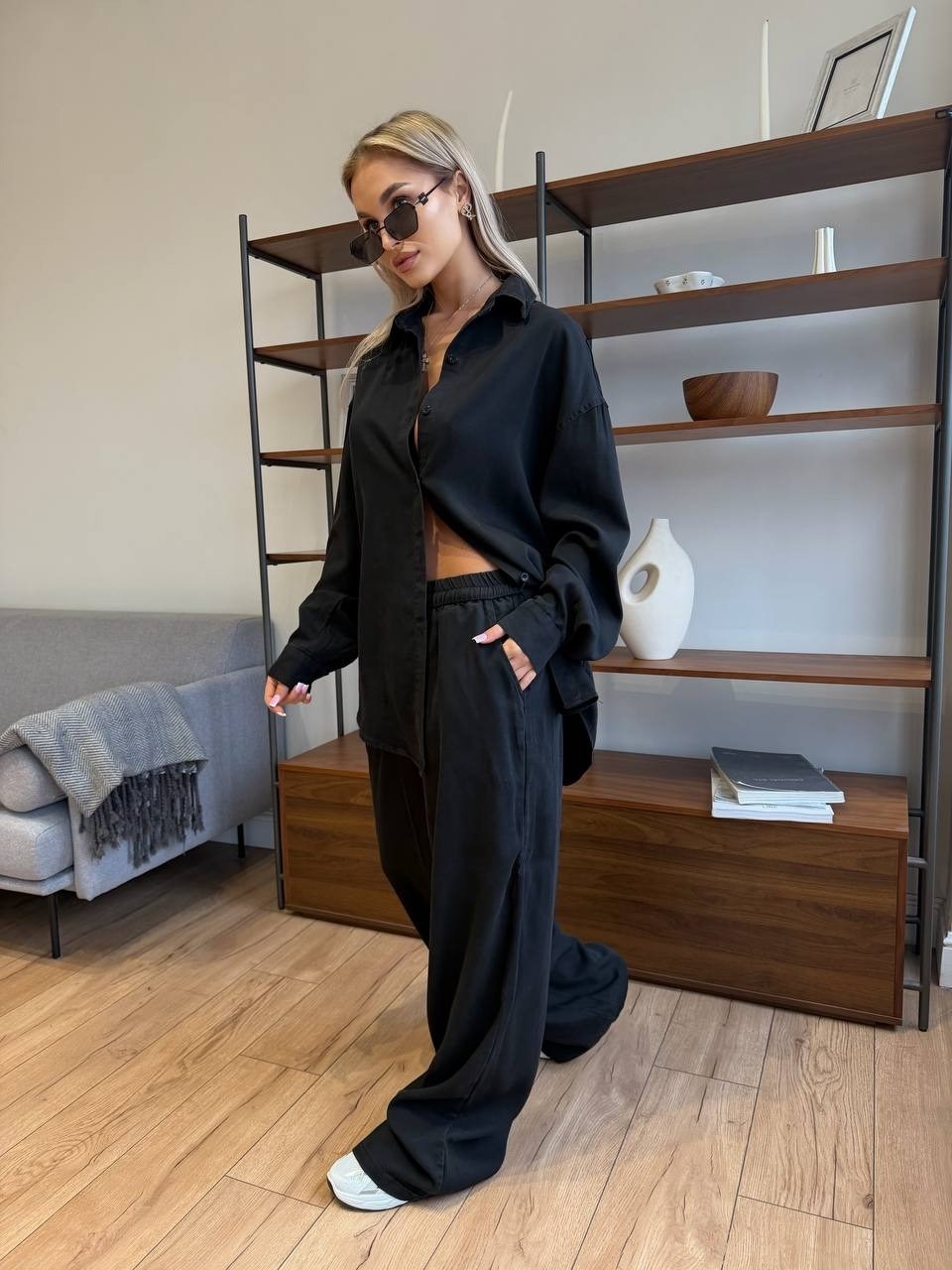 стильные костюмы,костюм с кофтой,джинсовые костюмы женские,костюм велюровый бархатный с капюшоном и брюками палаццо zakiya shop цвет серый,женские костюмы