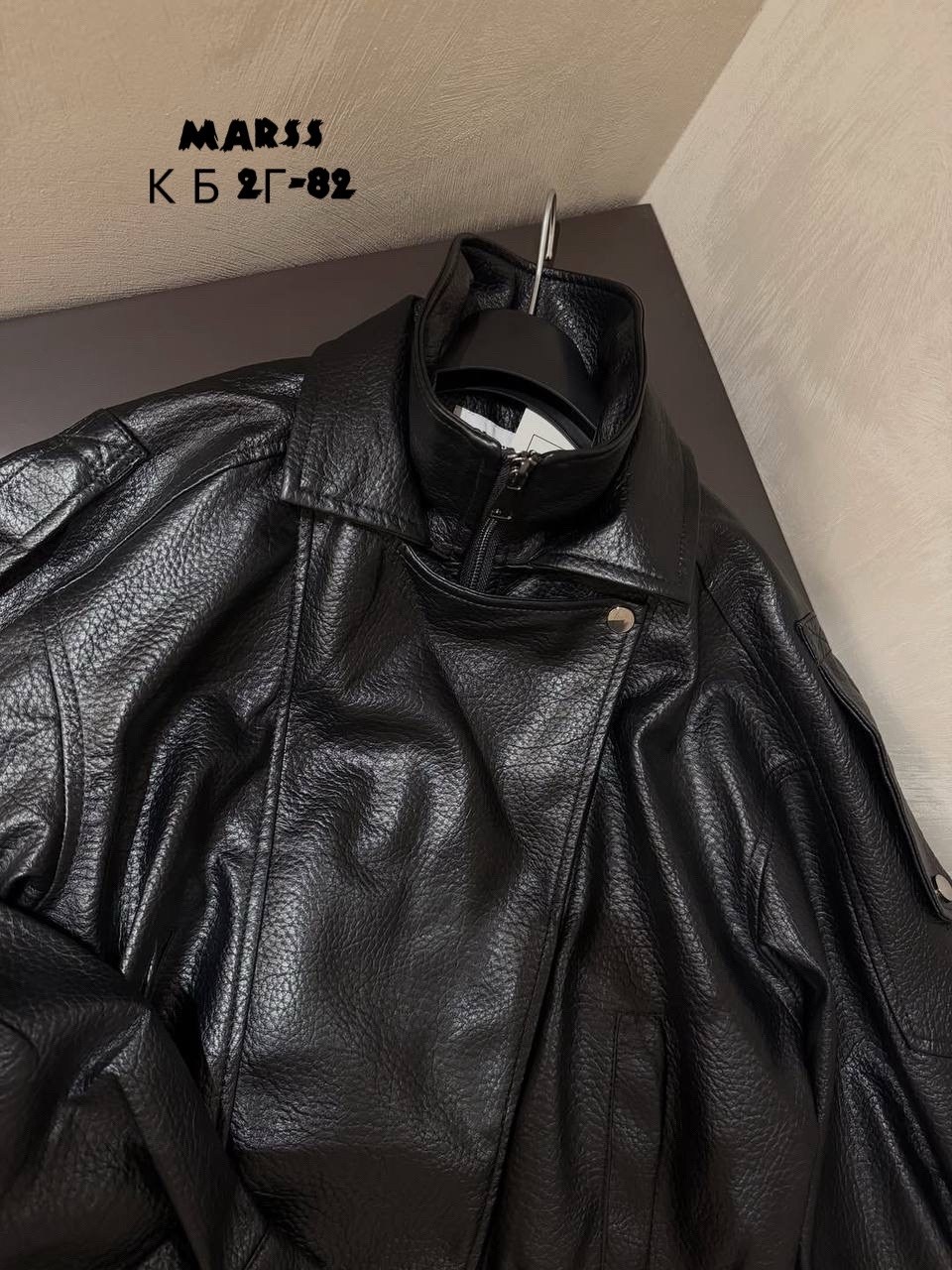 кожаная куртка,куртка-косуха из искусственной кожи оверсайз zarina,женская куртка из искусственной кожи,женская кожаная куртка,куртка косуха