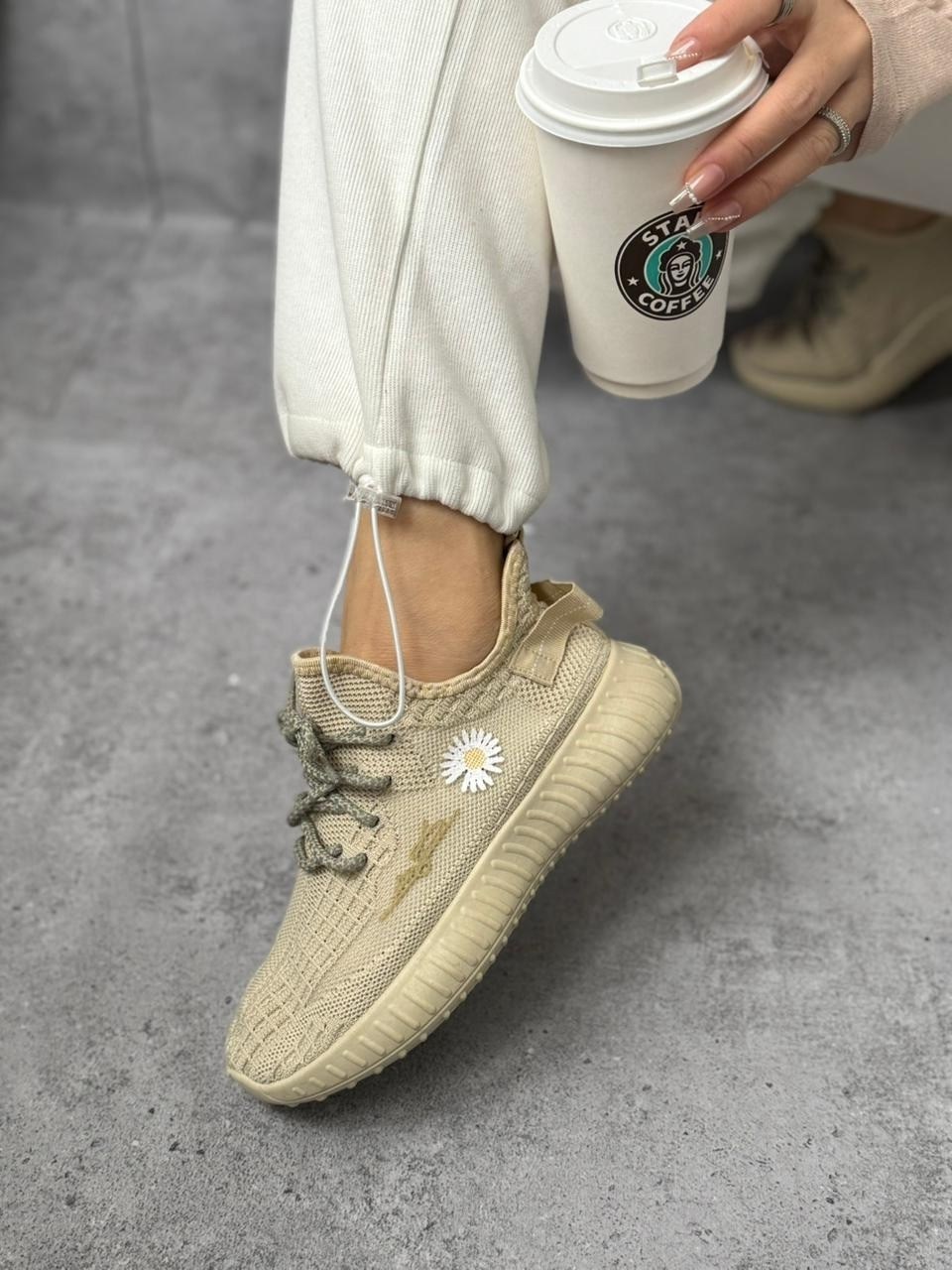 adidas yeezy boost 350 v2 sand taupe,женские кроссовки,кроссовки,adidas yeezy boost 350,кроссовки модные