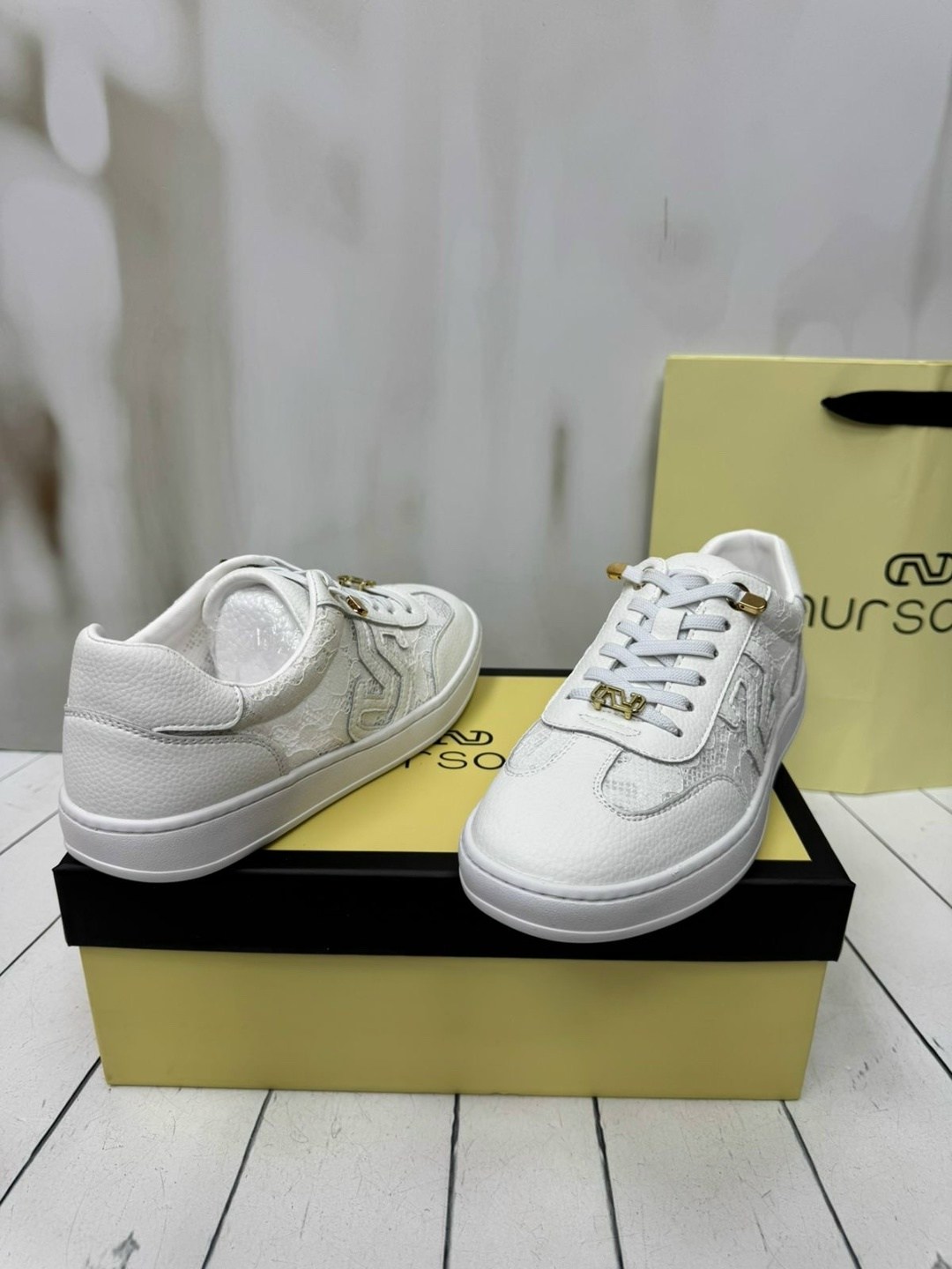 кроссовки женские gucci,кроссовки gucci,,брендовые кроссовки,гуччи кроссовки женские