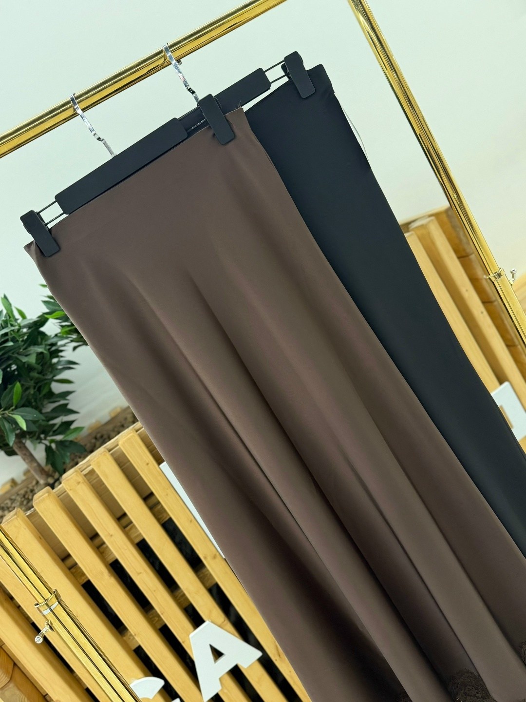 юбка атласная макси,атласная юбка миди,атласное платье,коричневая атласная юбка в бельевом стиле,атласная юбка