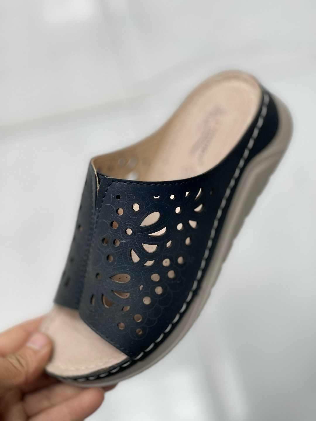 ,женские шлепанцы,женская ,сабо с перфорацией,женские сабо