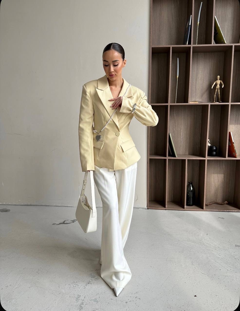 пиджак оверсайз,женский пиджак,пиджак женский оверсайз,желтый пиджак,пиджак и жакет