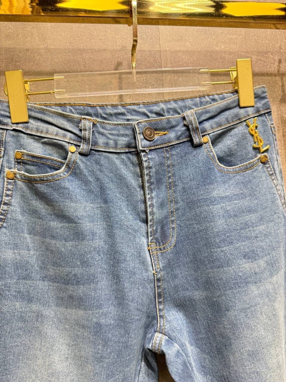 джинсы женские клеш,расклешенные джинсы с высокой талией,расклешенные джинсы,женские джинсы,джинсы клеш с высокой талией