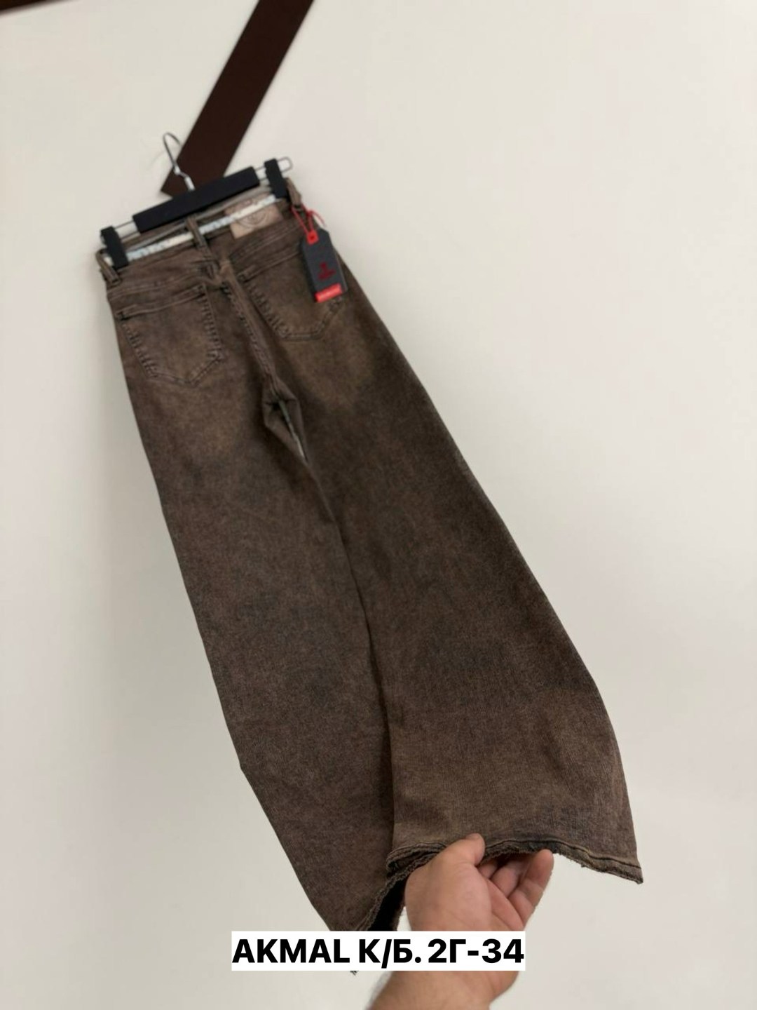джинсы широкие,коричневые джинсы,брюки джинсы,джинсы,джинсы мужские