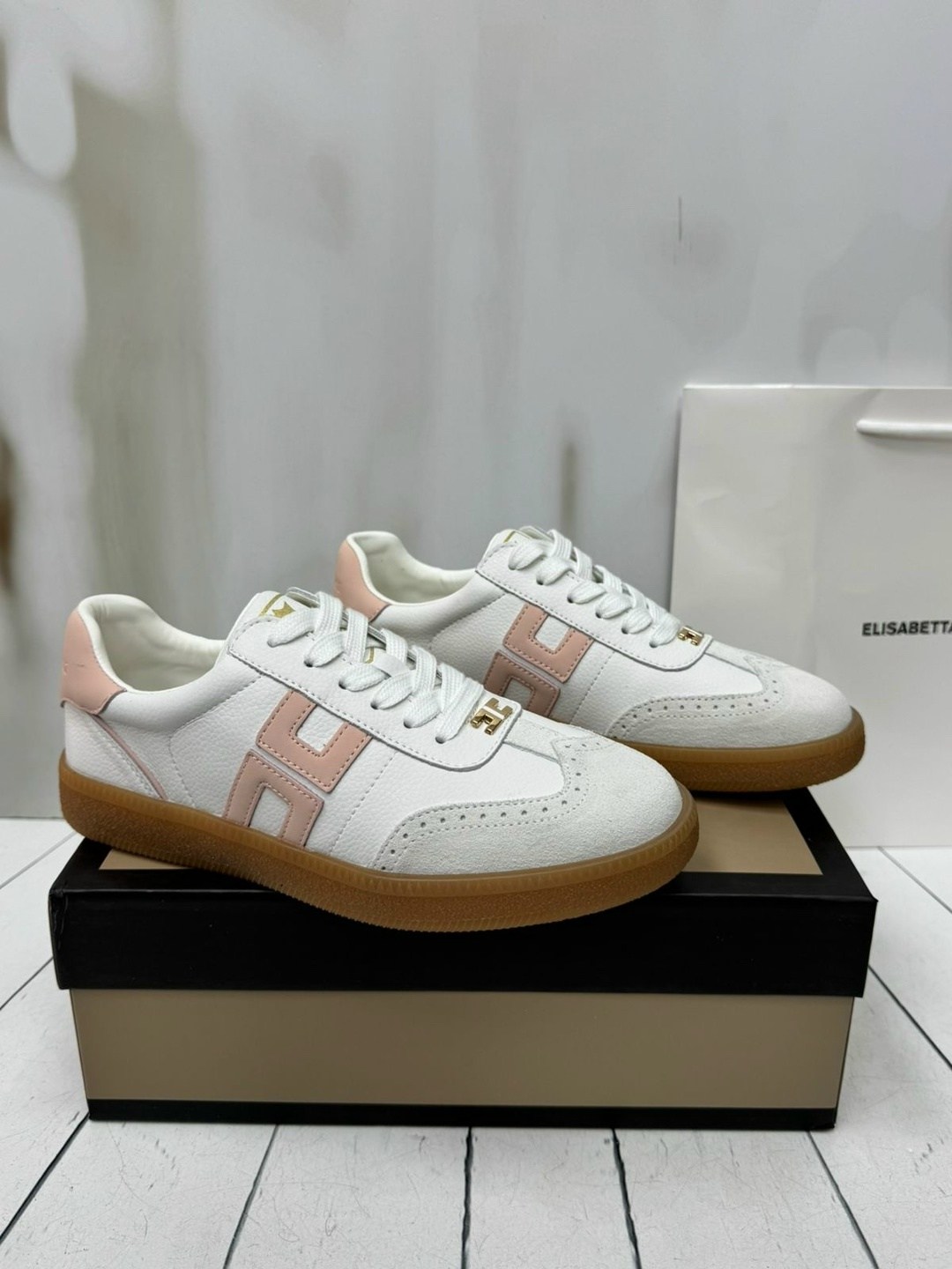 кроссовки hogan,,кроссовки женскиe,низкие кроссовки,спортивная