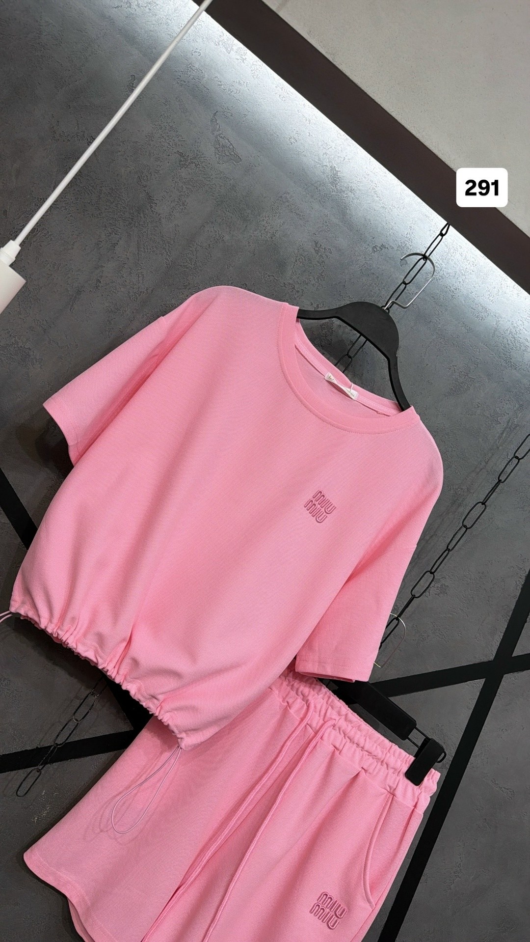 летние костюмы,повседневный костюм,cпортивный костюм оверсайз с шортами,костюм с шортами и футболкой оверсайз,женские костюмы