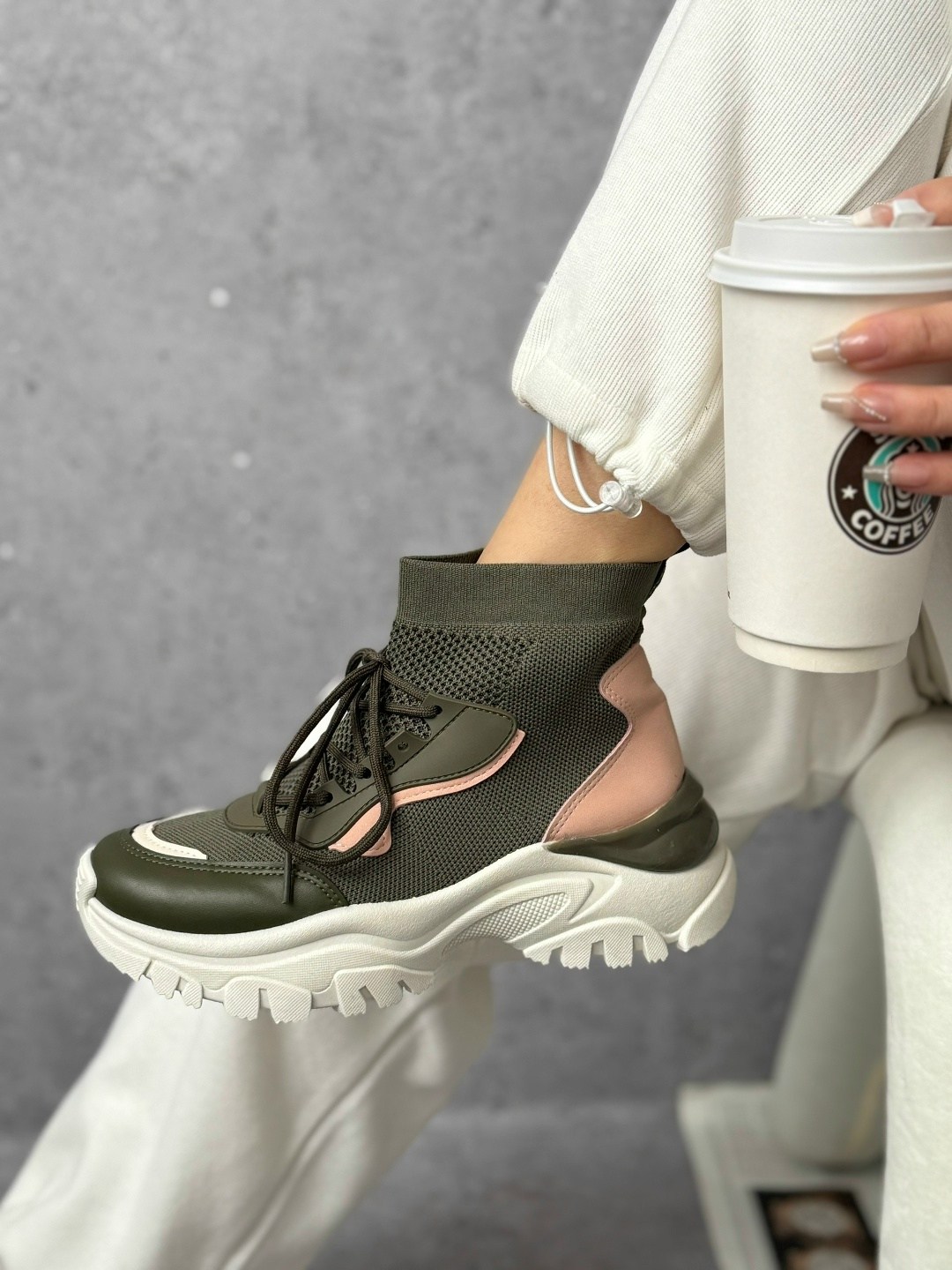 кроссовки женскиe,,спортивная ,кроссовки хаки,кроссовки модные