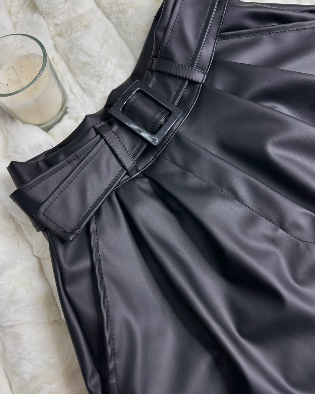 шорты кожаные женские,кожаные шорты,шорты из экокожи,шорты из экокожи женские,женские кожаные шорты с высокой талией