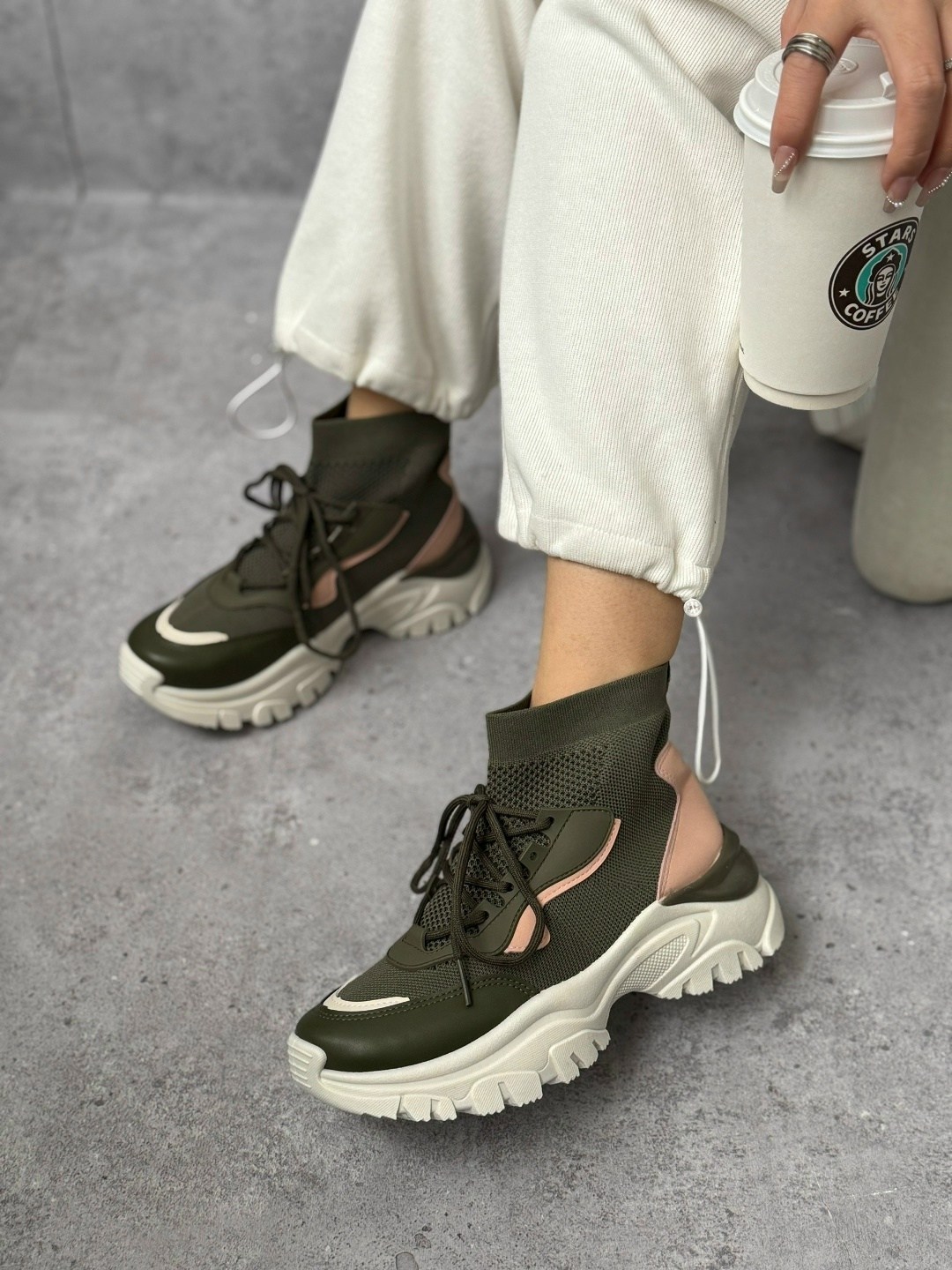 кроссовки женскиe,,спортивная ,кроссовки хаки,кроссовки модные