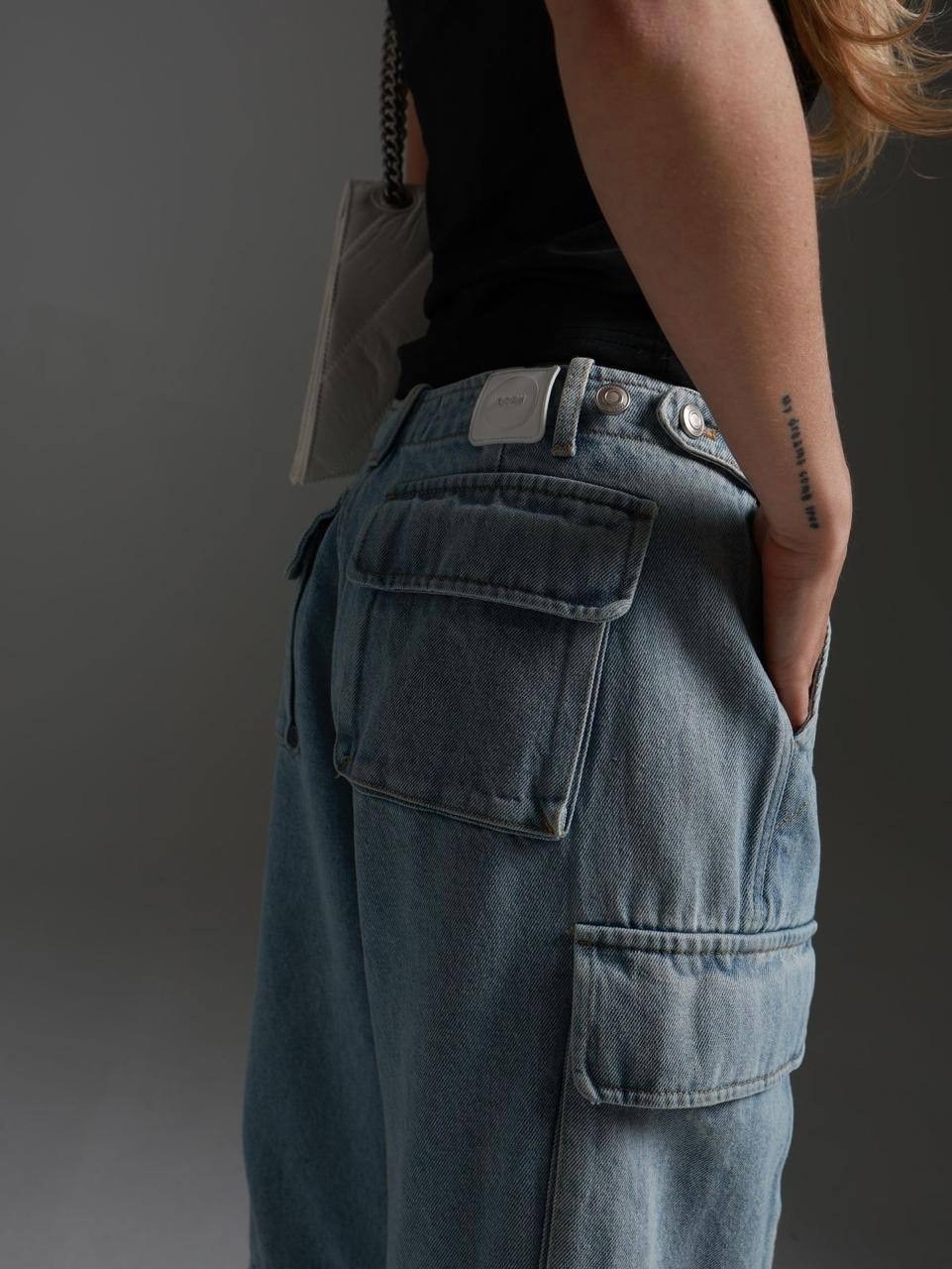 джинсы стильные,широкие джинсы с карманами,модные джинсы,женские джинсы,джинсы карго