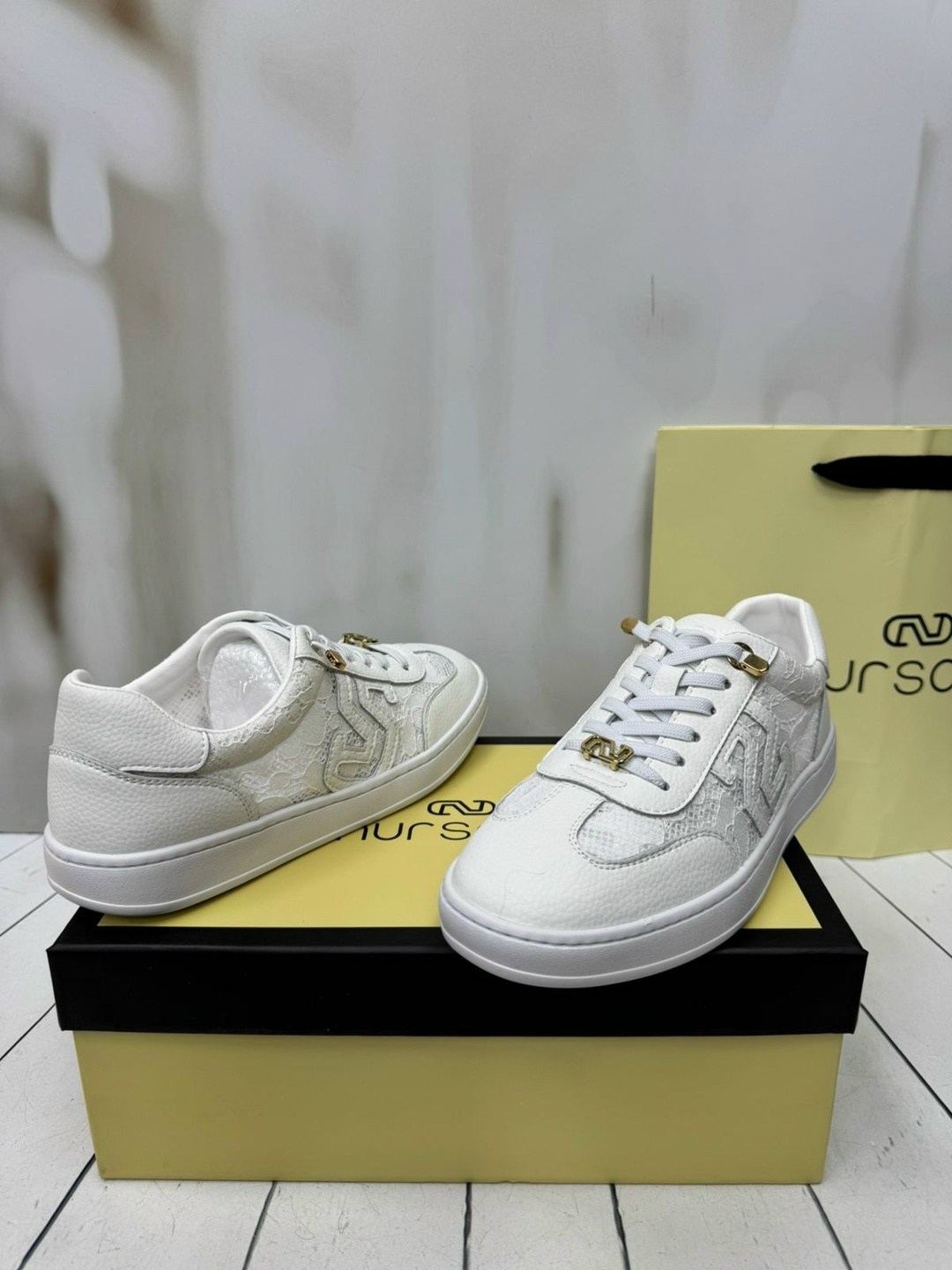 кроссовки женские gucci,кроссовки gucci,,брендовые кроссовки,гуччи кроссовки женские