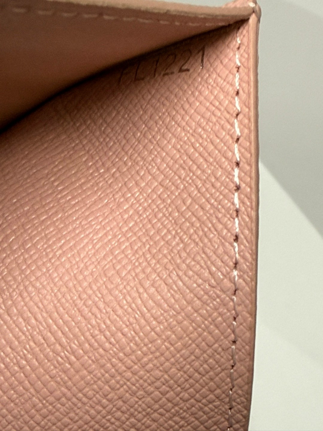 обложка на паспорт louis vuitton,обложка на паспорт louis vuitton print lion,кошелек louis vuitton,обложка для паспорта louis vuitton 14 х 10см,обложка на паспорт louis vuitton tiamat