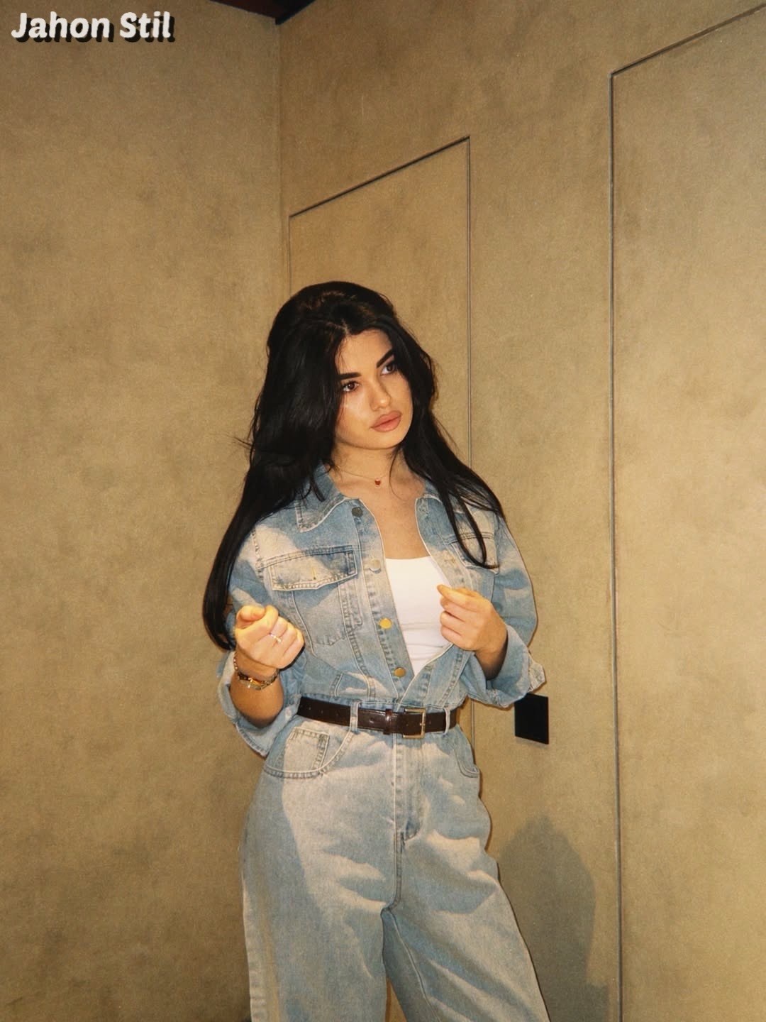 комбинезон джинсовый оверсайз с брюками и длинным рукавом ella woman,комбинезон джинсовый женский,джинсовый комбинезон,серый джинсовый комбинезон,комбинезон женский джинсовый для высоких ella woman