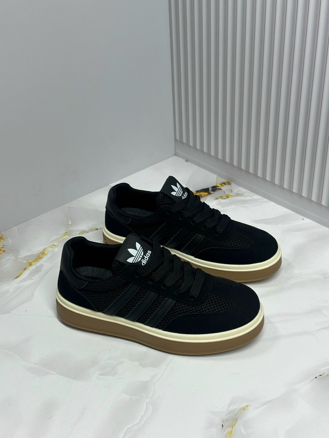 кроссовки adidas,,кроссовки женскиe,адидас кроссовки,женские кроссовки adidas