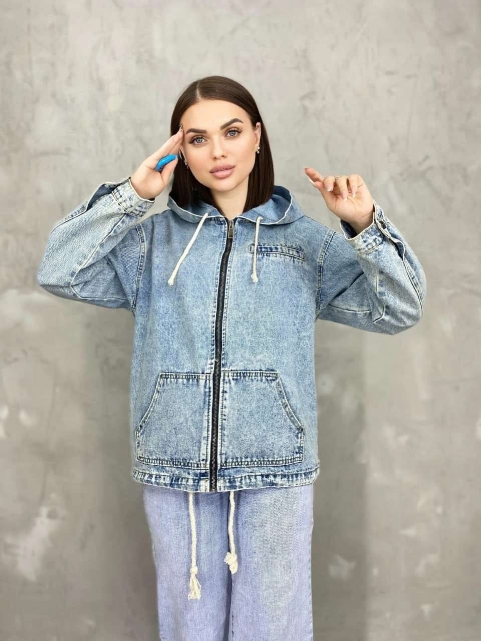 джинсовая женская куртка,женская куртка джинсовая с капюшоном,джинсовые куртки,куртка джинсовая с капюшоном,женская джинсовая куртка с капюшоном оверсайз