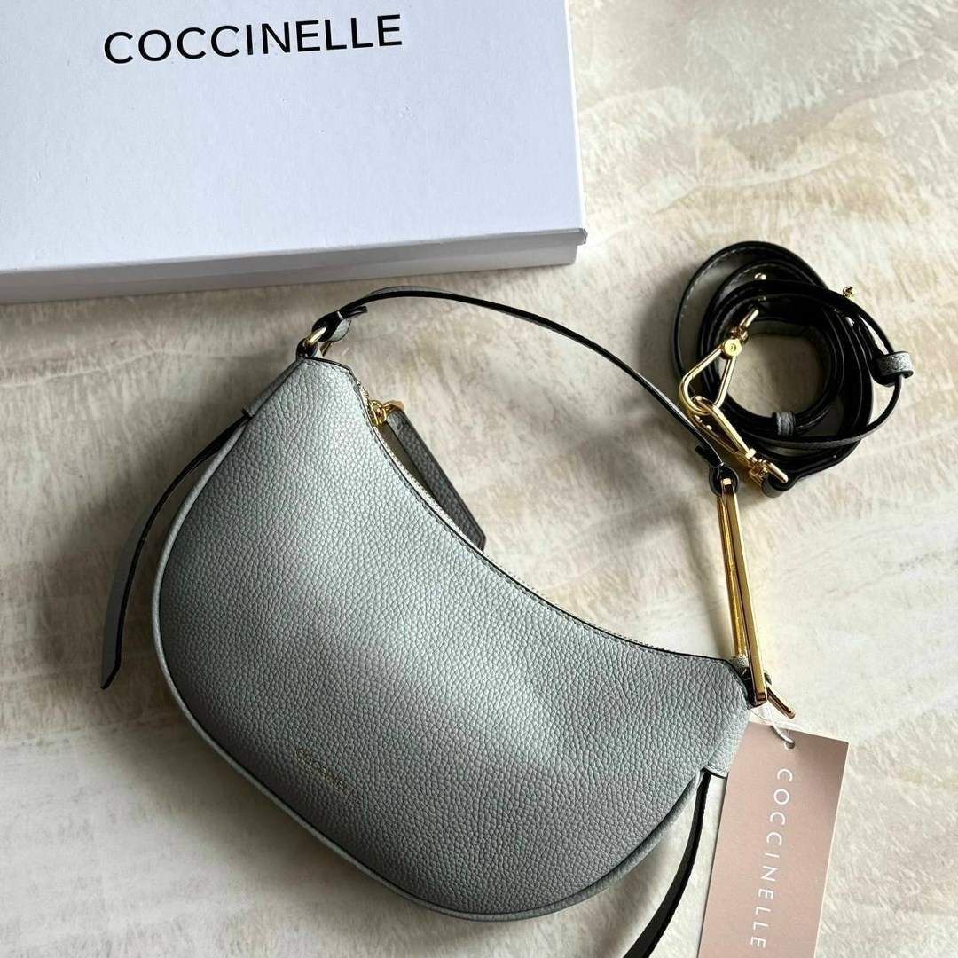 сумка coccinelle,женская сумка coccinelle,сумка coccinelle натуральная кожа,сумка через плечо coccinelle c-easy small цвет noir,женская сумка