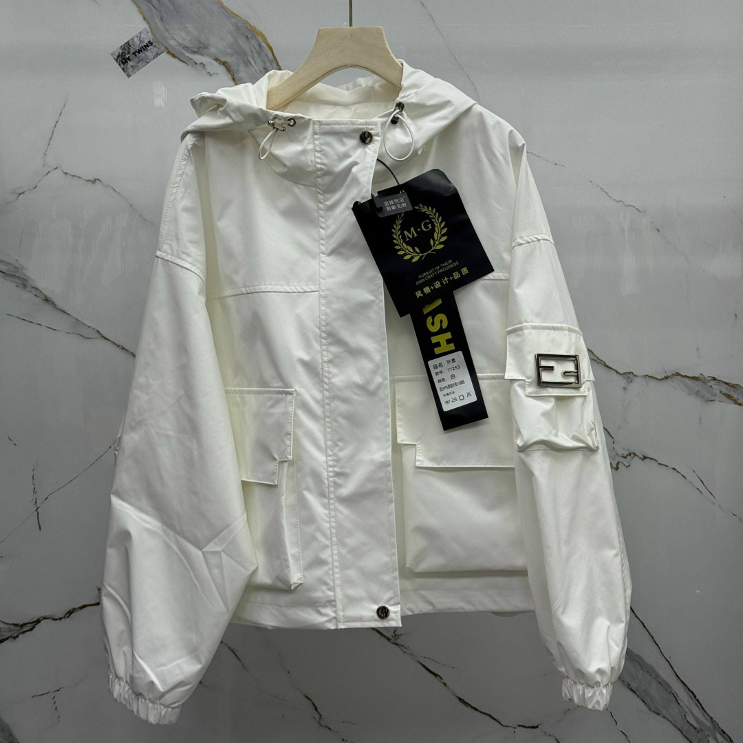 куртка оверсайз,куртка стильная,уличный стиль,пуховик оверсайз