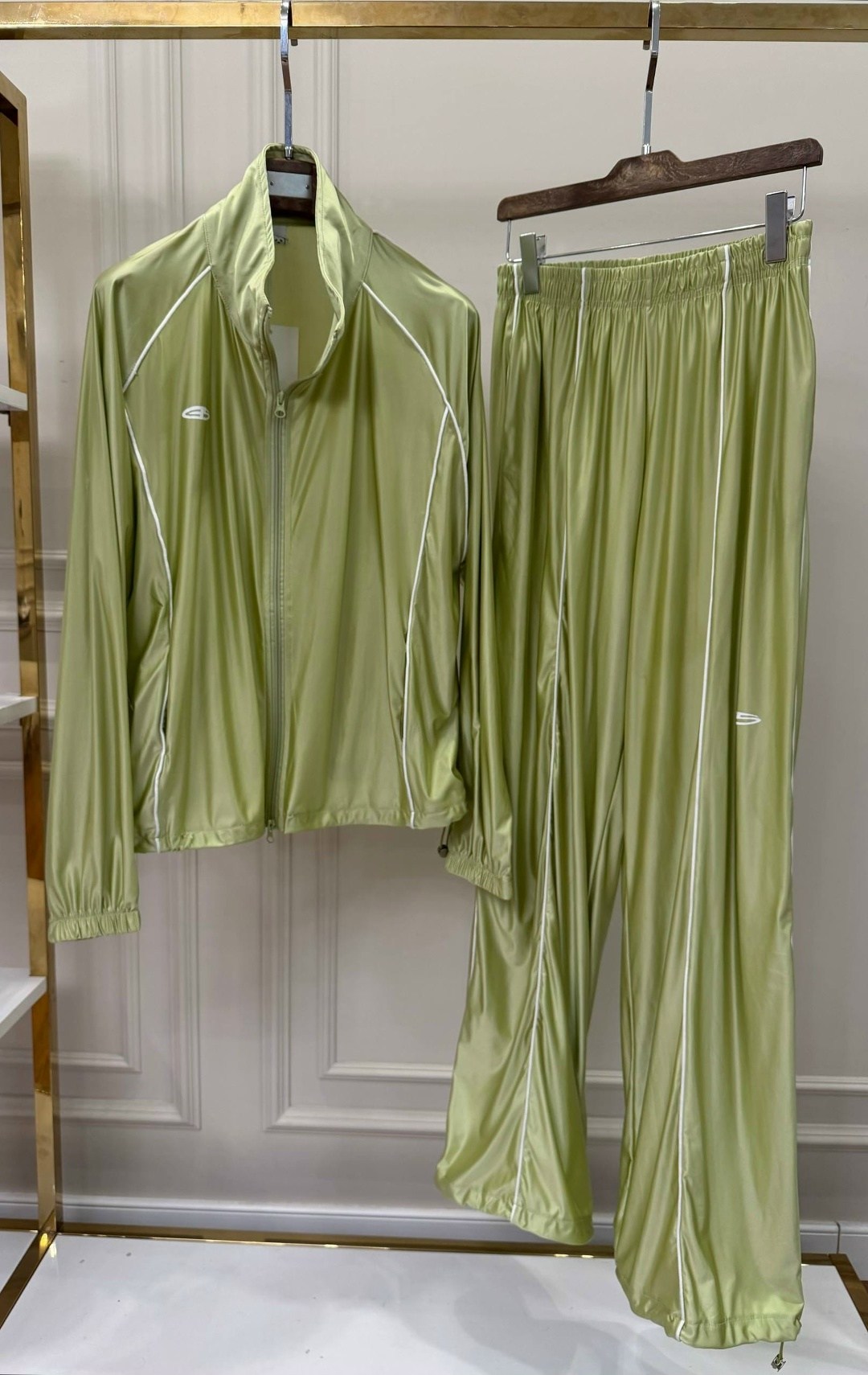 костюм спортивный,повседневный спортивный костюм,костюм,женский спортивный костюм