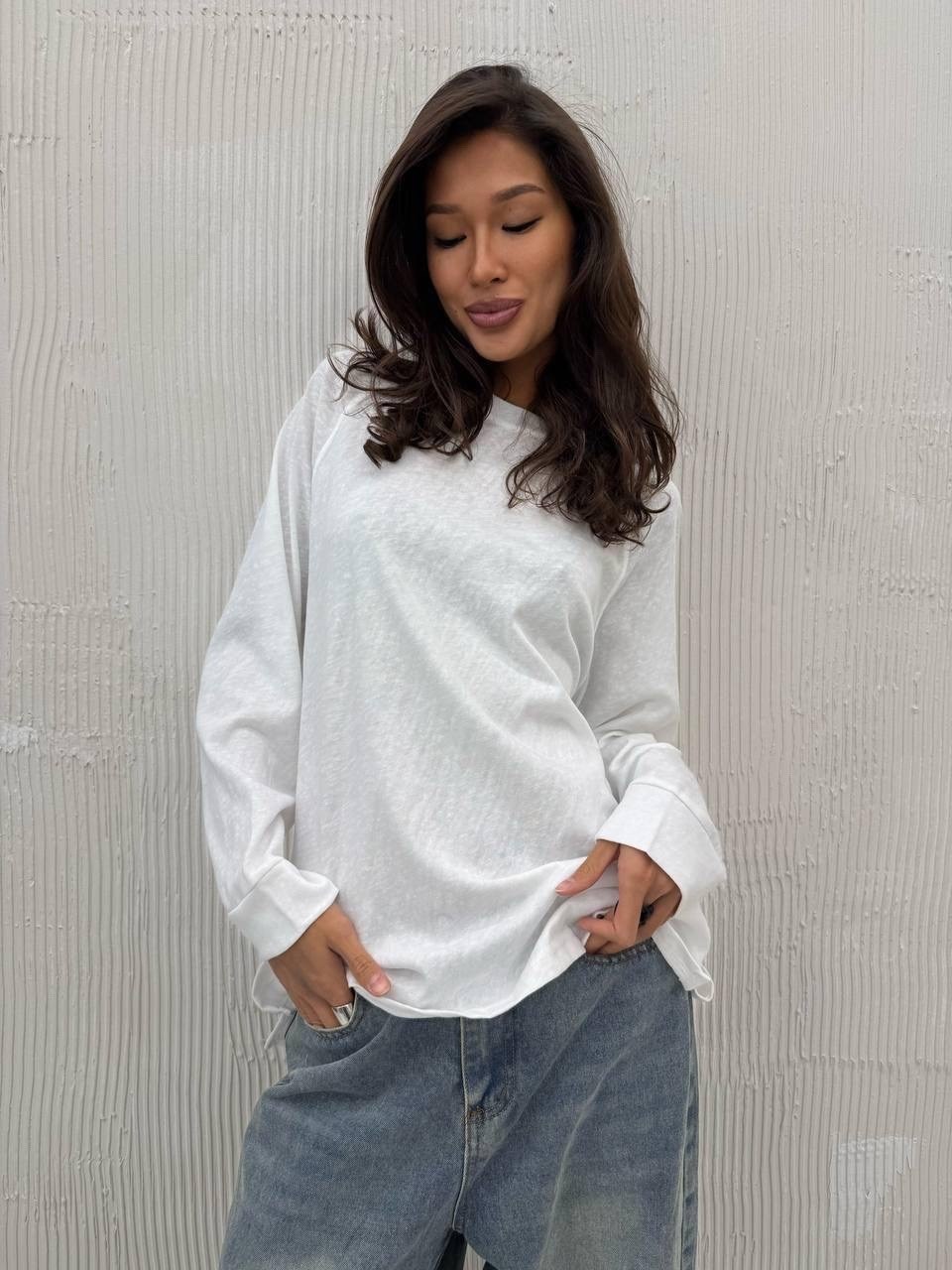 свитшот оверсайз,свитшот женская,лонгслив anna oversize fit,базовый свитшот,лонгслив свободного кроя