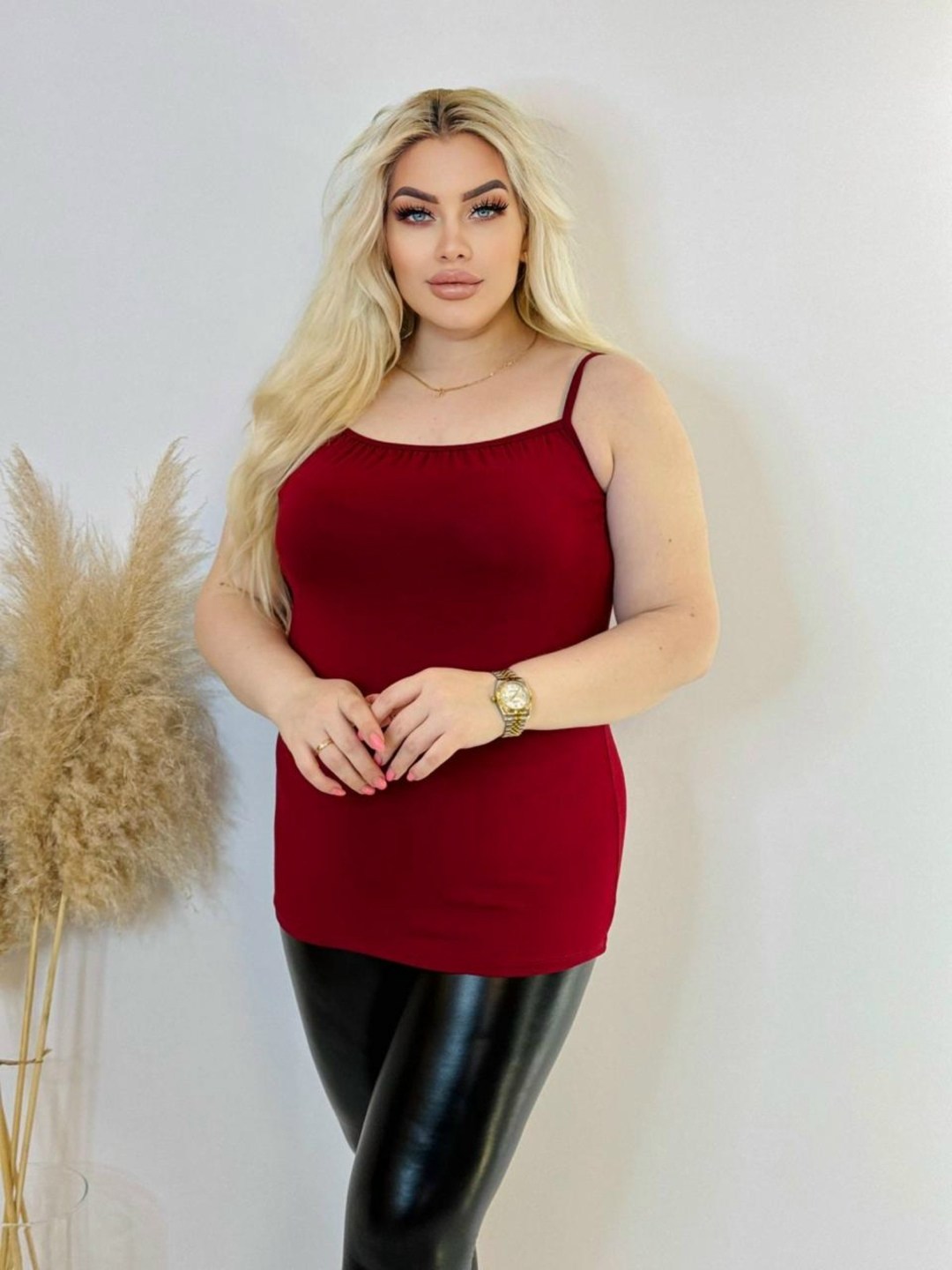 футболки женские больших размеров,майка большие размеры,женская майка на тонких бретелях,женская майка,майка топ