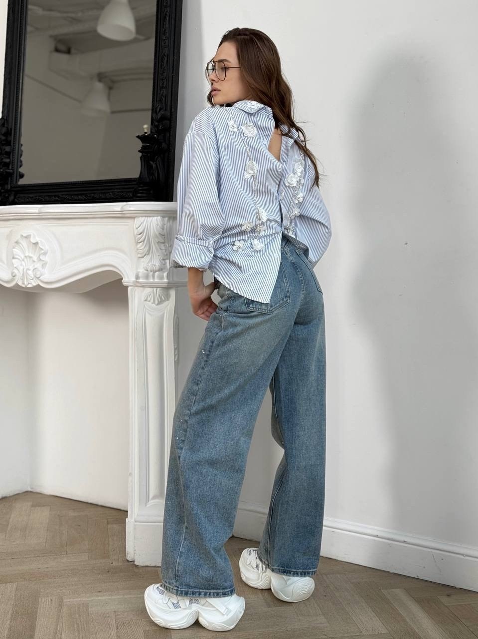 джинсы женские,женские широкие джинсы,джинсы модные,голубые джинсы,джинсы брюки