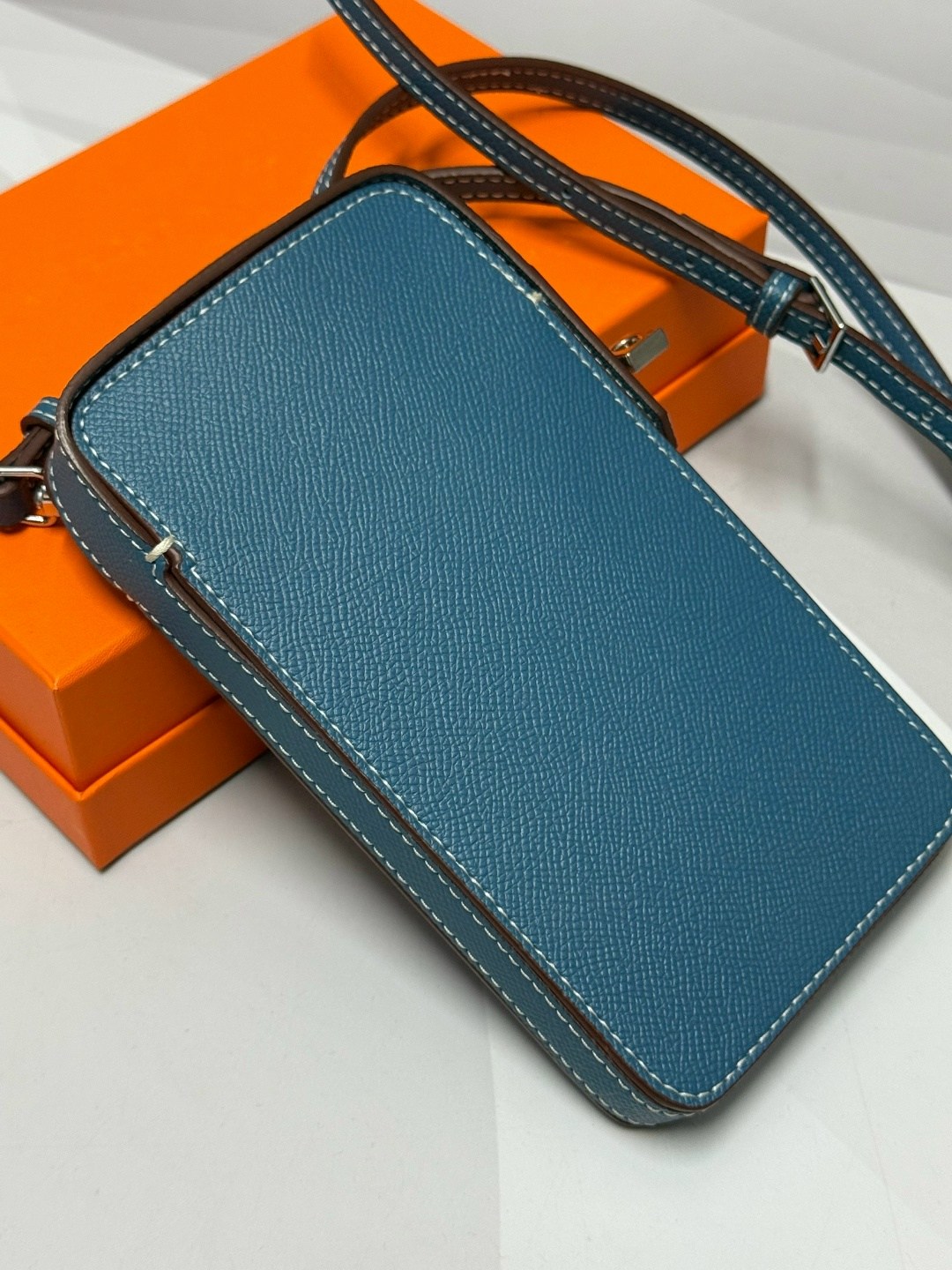 hermes сумка для телефона кошелек клатч,сумка для телефона hermes,сумка женская для телефона hermes,hermes сумка для телефона кошелек клатч astream,сумка hermes