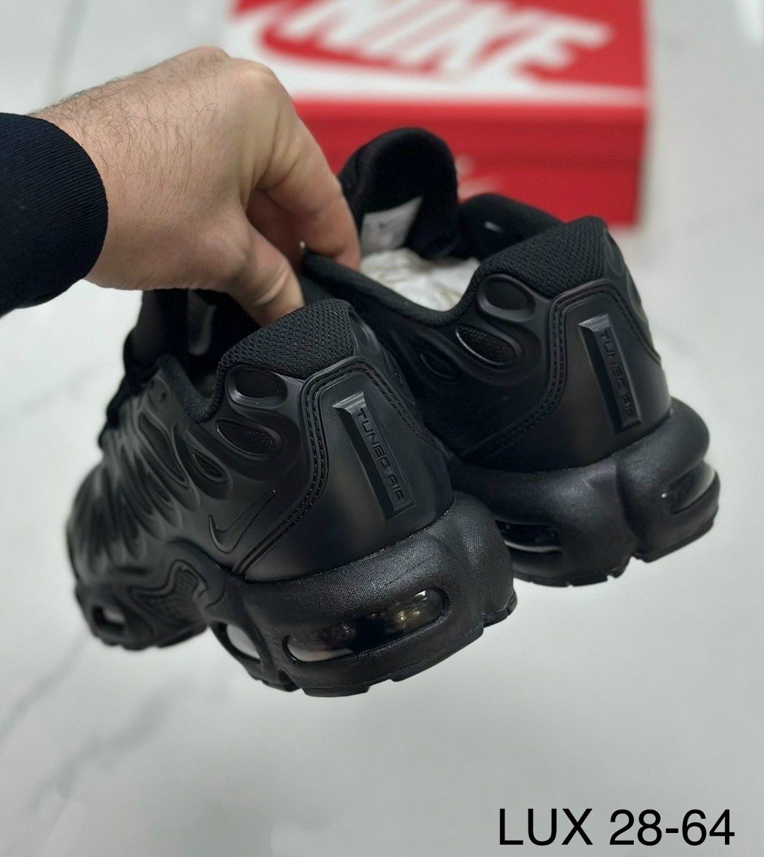 кроссовки nike air max plus,кроссовки nike air max plus tn,nike air max plus tn,nike air max plus drift,nike air max plus