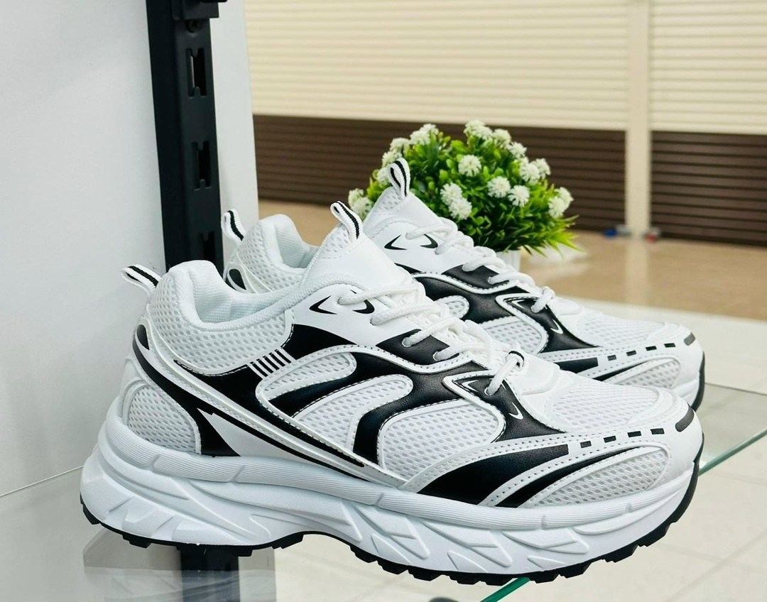 кроссовки женскиe,массивные кроссовки,женские массивные кроссовки,кроссовка,спортивные кроссовки