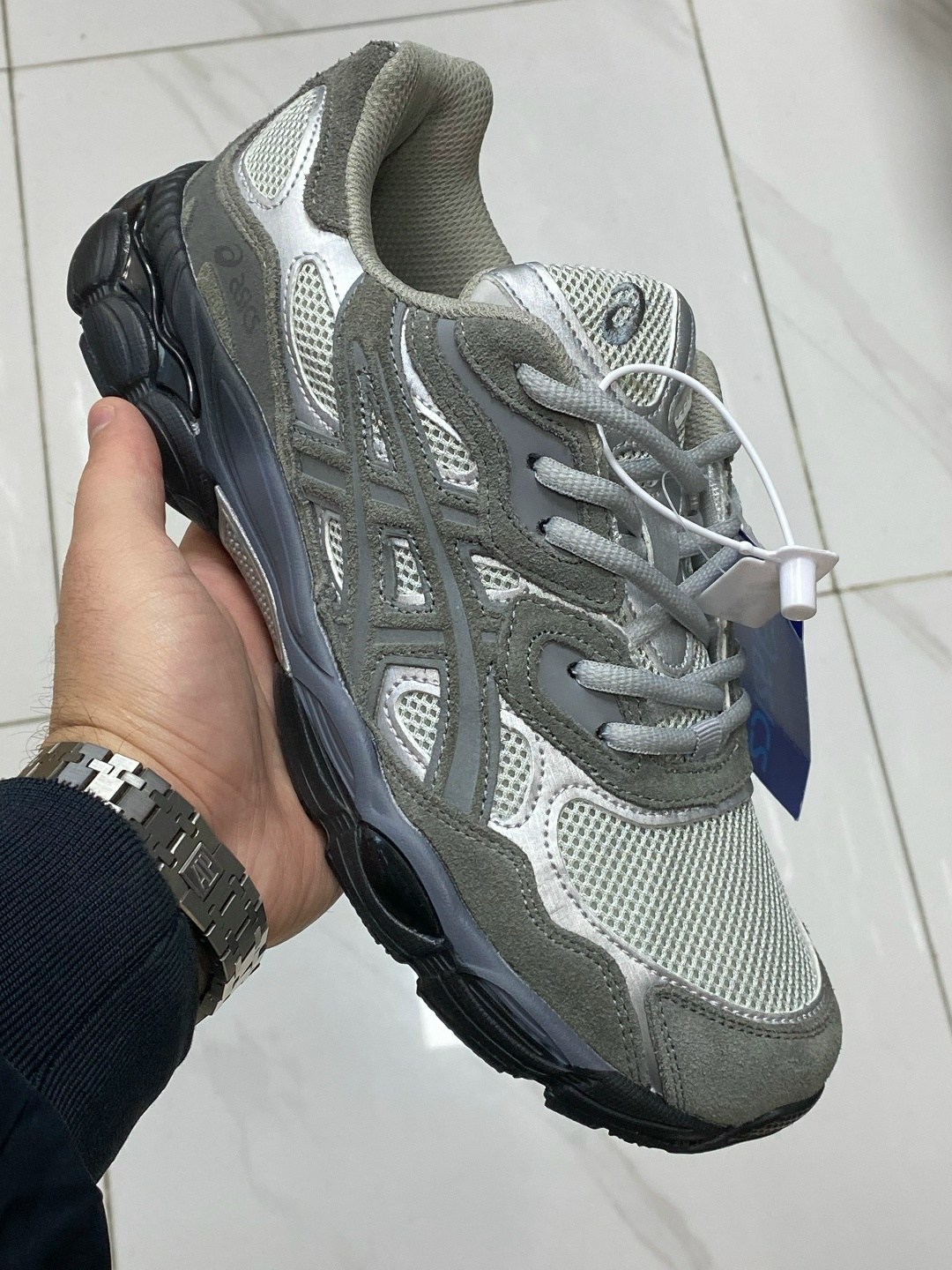 кроссовки asics gel-nyc,кроссовки мужские asics,кроссовки asics,кроссовки asics gel,спортивная