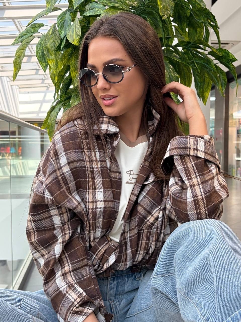 рубашка в клетку оверсайз на кнопках,рубашка женская в клетку,рубашка в клетку оверсайз со стразами летняя murzhi brand,очки солнцезащитные модные тренд,очки солнцезащитные модные тренд 2026
