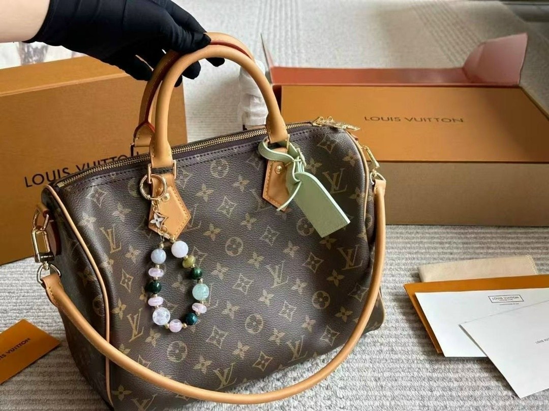 классическая сумка speedy louis vuitton с монограммой,сумка louis vuitton,сумка женская louis vuitton,louis vuitton сумка дорожная,сумка луи виттон