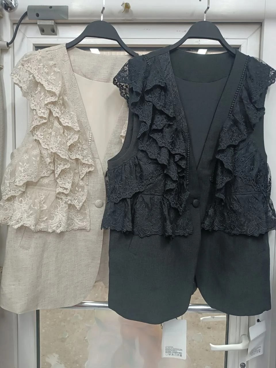 женские жилеты,женская жилетка,жилетка с воланом,жилет,жилетка