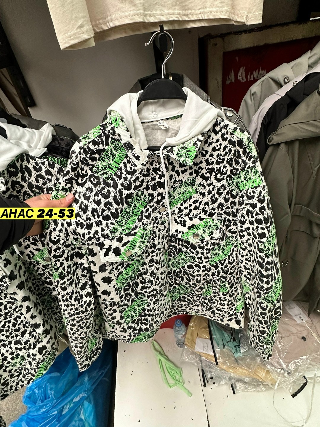 демисезонная куртка,куртка женская,куртка,куртка стильная,демисезонная куртка женская