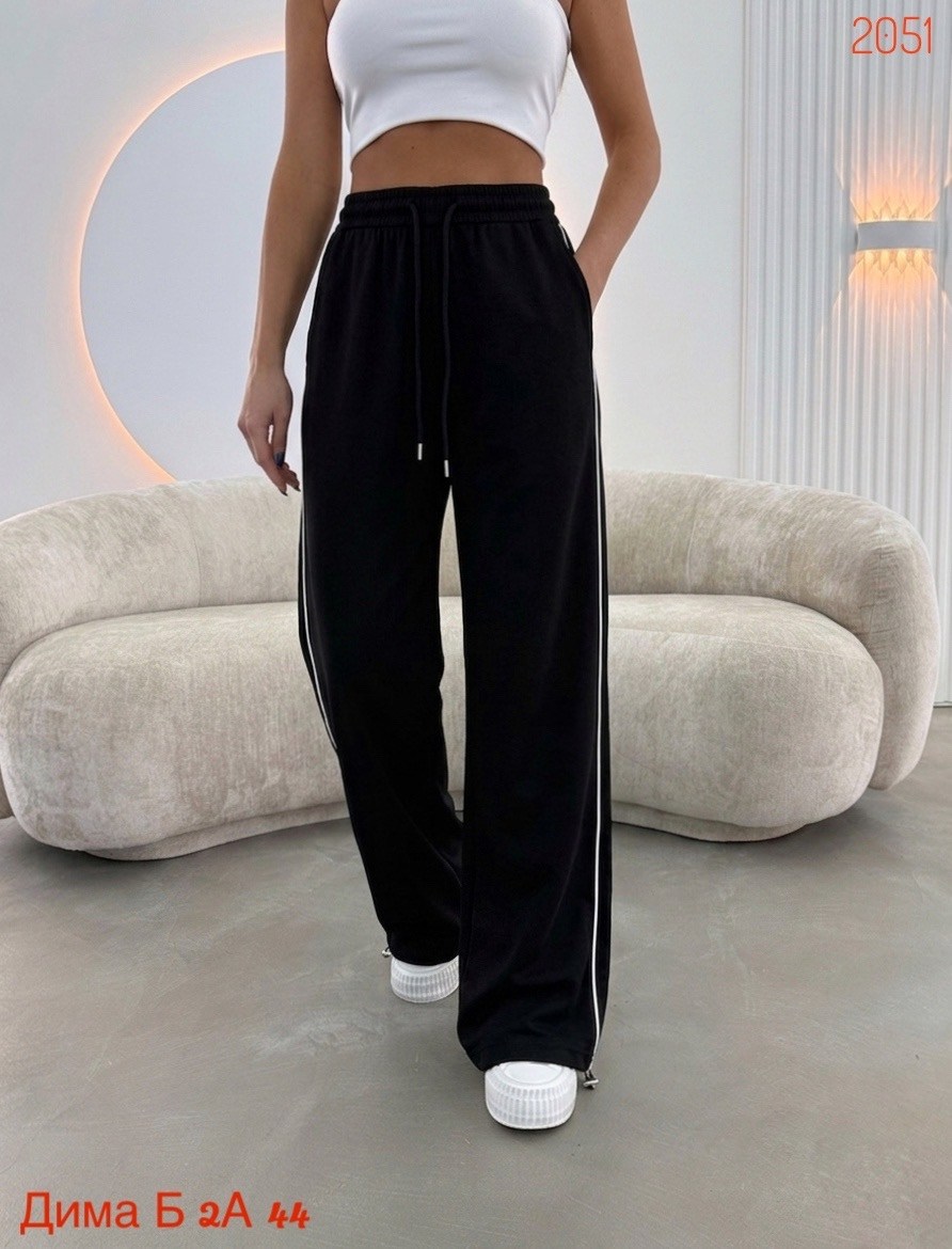 брюки карго с лампасами широкие y2k styfash,штаны y2k спортивные с лампасами оверсайз серые,брюки оверсайз с лампасами широкие спортивные y2k,спортивные женские штаны,спортивные штаны