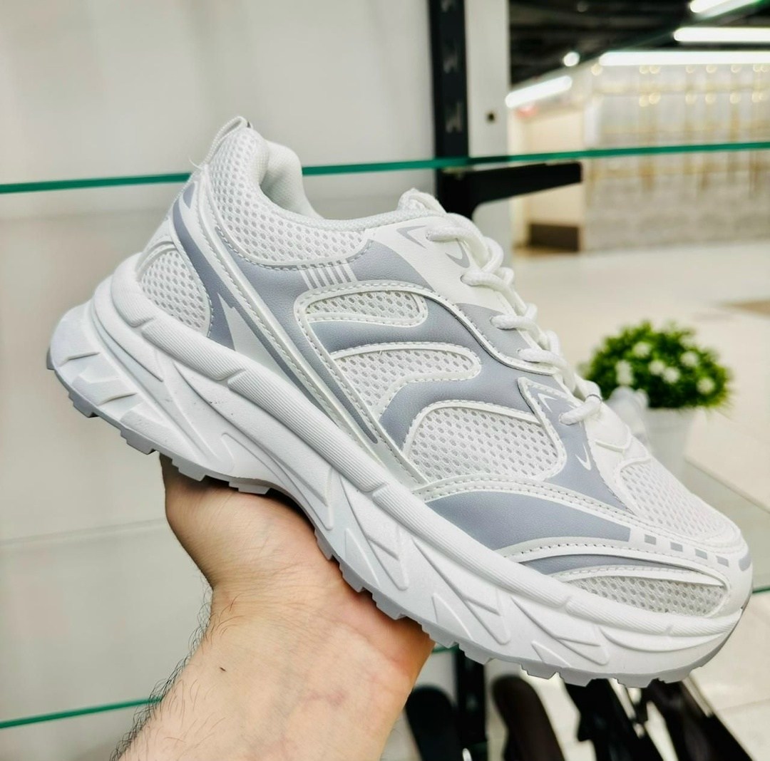 кроссовки женскиe,кроссовки модные,повседневные кроссовки,массивные кроссовки,кроссовка