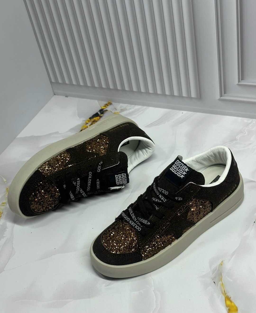 ,кеды golden goose женские,кеды golden goose,кроссовки golden goose с пайетками на платформе,кроссовки golden goose