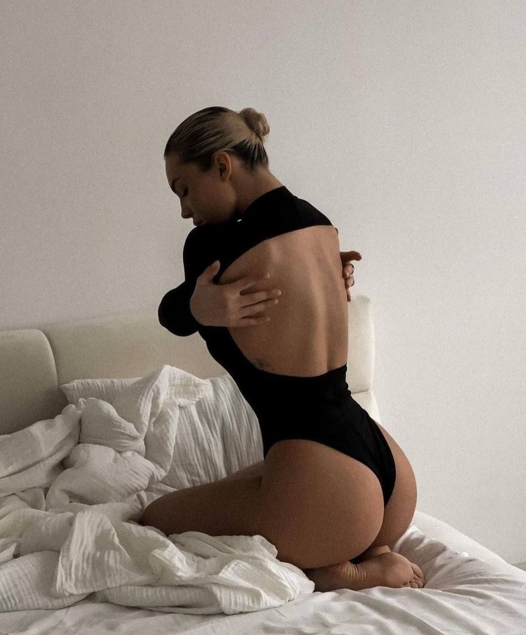 модельные позы,женская боди,модные позы,девушка,фотосессия модельные позы